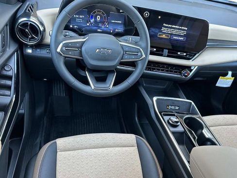 New 2026 Chevrolet Equinox ACTIV w/ LPO, Floor Liner Package image 31