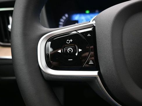New 2026 Volvo XC60 B5 Core w/ Climate Package image 25