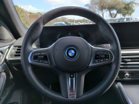 Certified 2023 BMW i4 eDrive40 w/ M Sport Package image 25