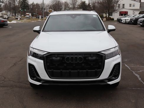 Used 2025 Audi Q7 3.0T Premium Plus w/ Premium Plus Package image 2