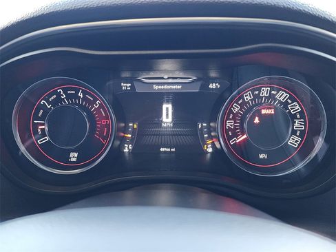 Used 2016 Dodge Challenger R/T image 22