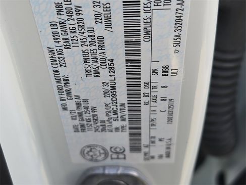 Used 2021 Lincoln Corsair Reserve w/ Equipment Group 201A image 13