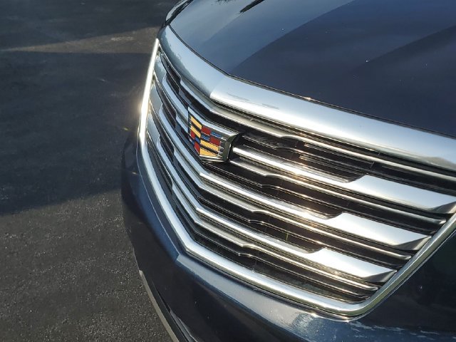 Certified 2017 Cadillac XT5 Luxury w/ Driver Awareness Package FWD image 9
