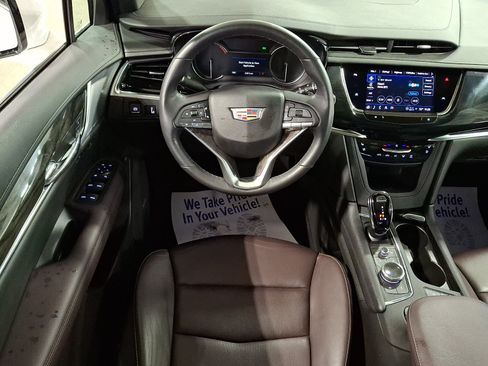 Certified 2023 Cadillac XT6 Premium Luxury AWD/4WD image 21