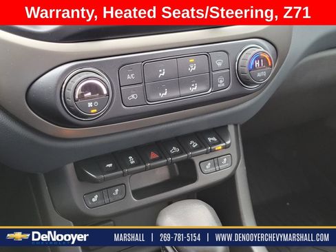 Used 2022 Chevrolet Colorado Z71 w/ Z71 Midnight Edition image 18