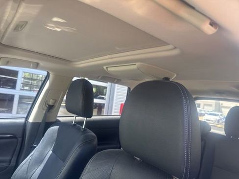 Used 2017 Mitsubishi Outlander GT AWD/4WD image 9