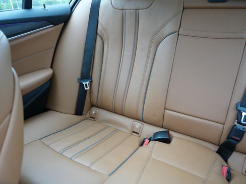 Used 2018 BMW 540i xDrive w/ M Sport Package AWD/4WD image 12