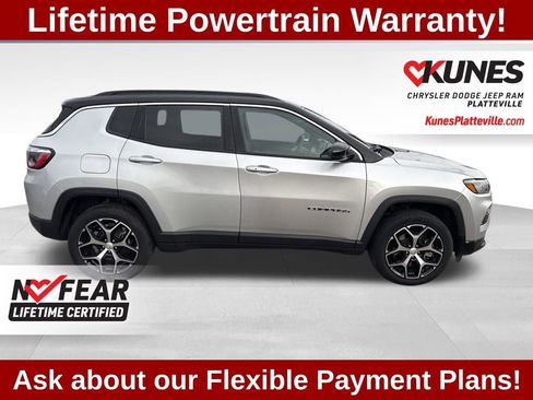 Used 2024 Jeep Compass Limited AWD/4WD image 3