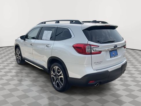 Used 2025 Subaru Ascent Touring AWD/4WD image 17