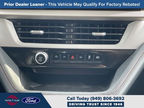 Used 2026 Ford Explorer Active w/ Active Comfort Package image 13