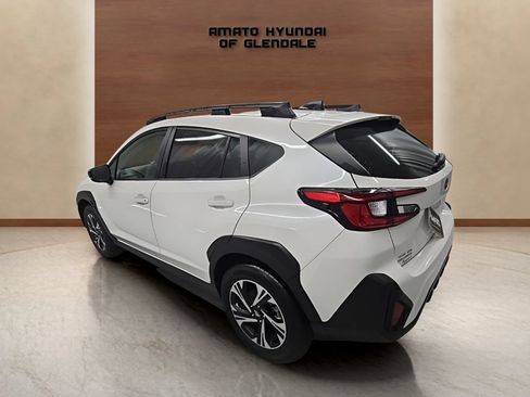 Used 2025 Subaru Crosstrek 2.5i Premium AWD/4WD image 3