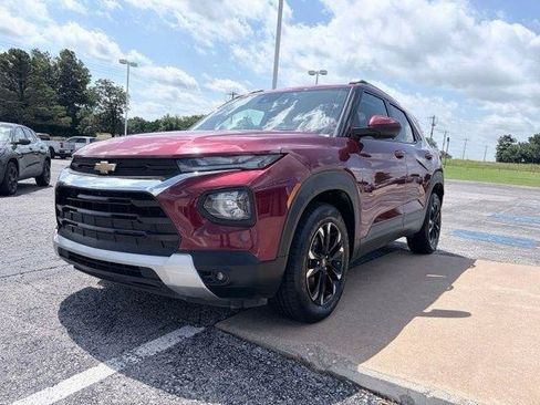 Used 2022 Chevrolet TrailBlazer LT w/ Confidence II Package FWD image 7