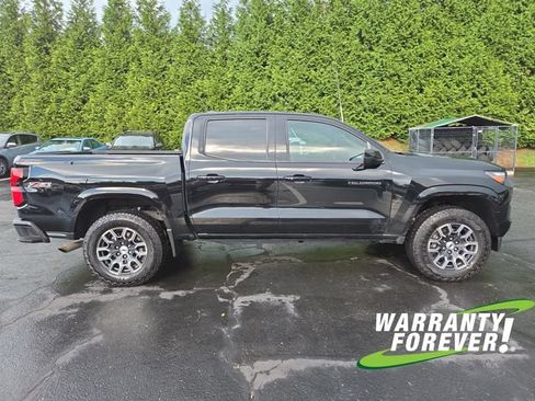 Used 2024 Chevrolet Colorado Z71 w/ Z71 Convenience Package 2 AWD/4WD image 8