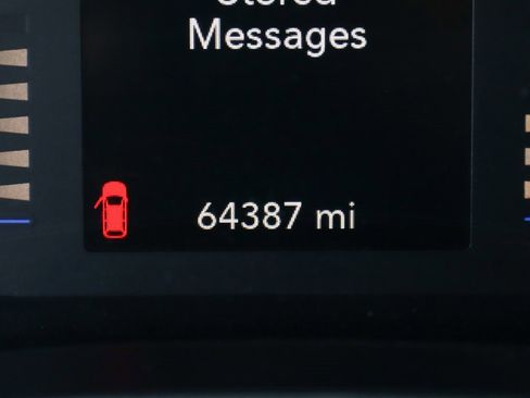 Used 2019 Chrysler Pacifica Touring image 20