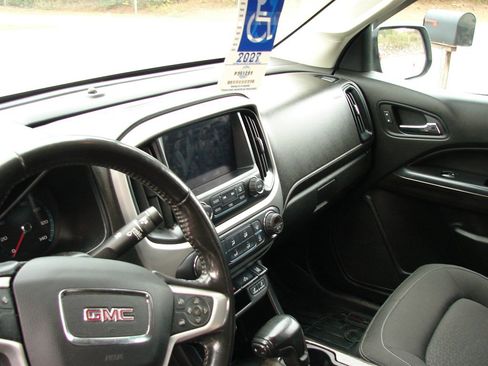 Used 2018 GMC Canyon SLE w/ SLE Convenience Package image 7