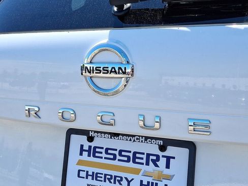 Used 2021 Nissan Rogue S AWD/4WD image 31