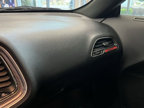 Used 2018 Dodge Challenger SRT Hellcat image 24