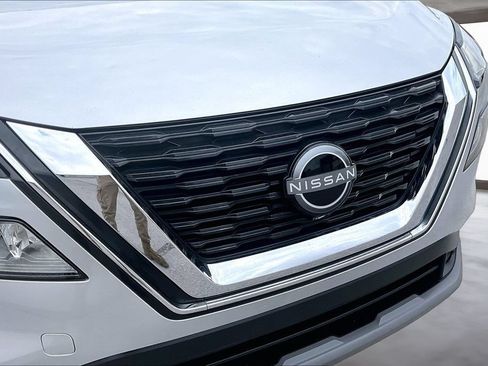 Used 2023 Nissan Rogue SV FWD image 31
