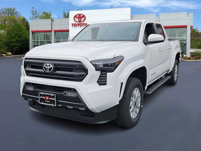 New 2025 Toyota Tacoma SR5
