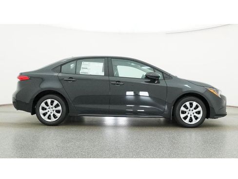 New 2026 Toyota Corolla LE FWD image 27
