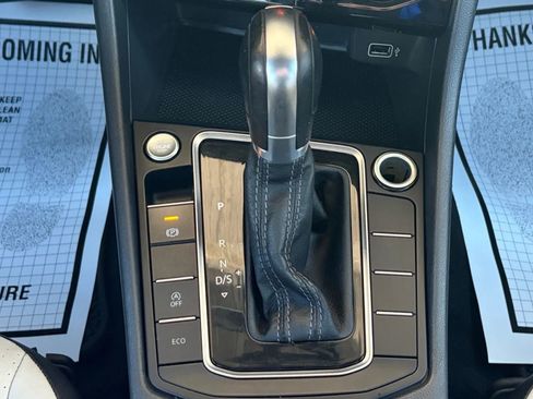 Used 2019 Volkswagen Jetta R-Line image 72