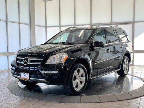 Used 2012 Mercedes-Benz GL 450 4MATIC image 3