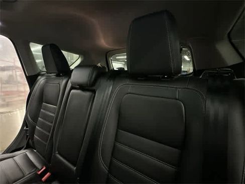 Used 2018 Ford Escape Titanium w/ Ford Safe & Smart Package image 18