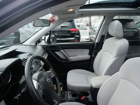Used 2015 Subaru Forester 2.5i Premium image 10