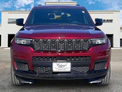 Certified 2023 Jeep Grand Cherokee L Laredo image 3