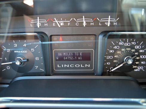 Used 2009 Lincoln Navigator L 2WD image 26