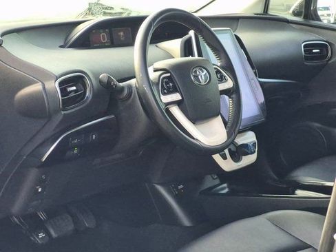 Used 2018 Toyota Prius Prime Premium w/ Carpet Mat Package image 10
