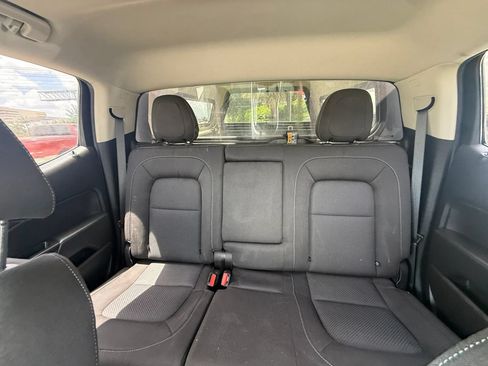 Used 2022 Chevrolet Colorado LT w/ Safety Package RWD image 12