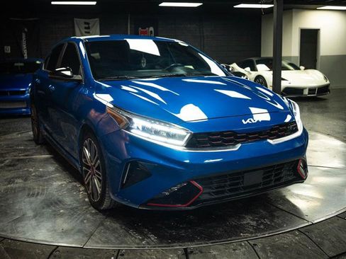 Used 2022 Kia Forte GT w/ GT Technology Package FWD image 5