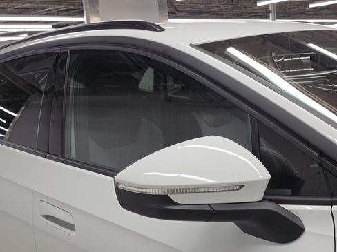 Used 2023 Volkswagen ID.4 Pro AWD/4WD image 44