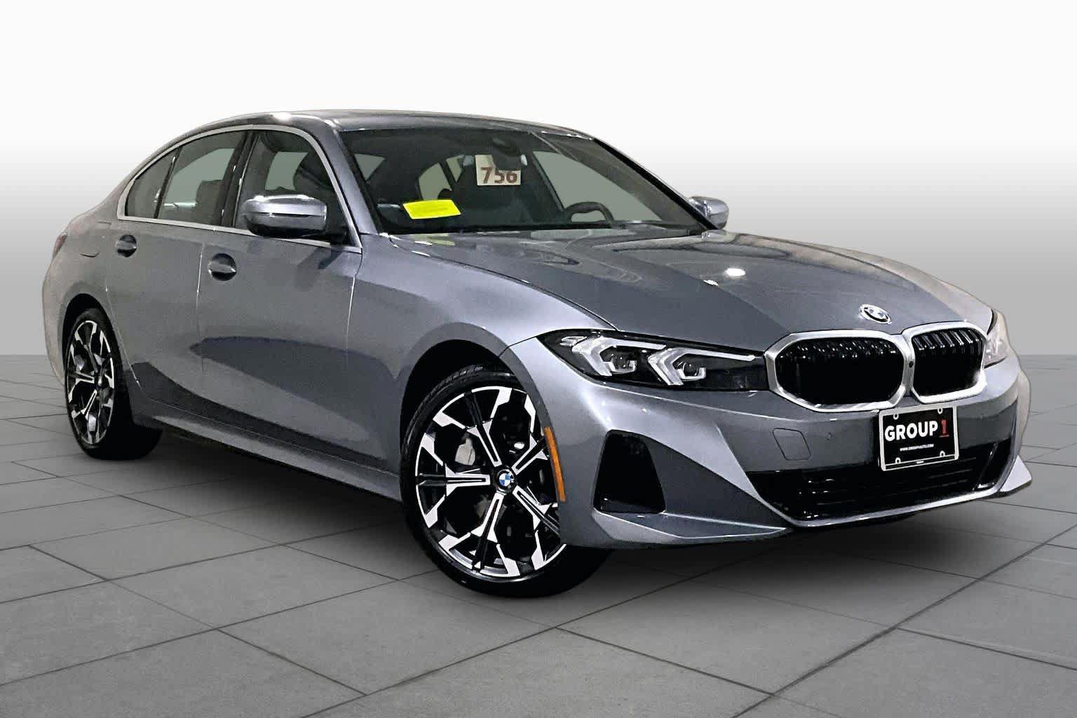 Used 2026 BMW 330i xDrive Sedan w/ Premium Package AWD/4WD image 2