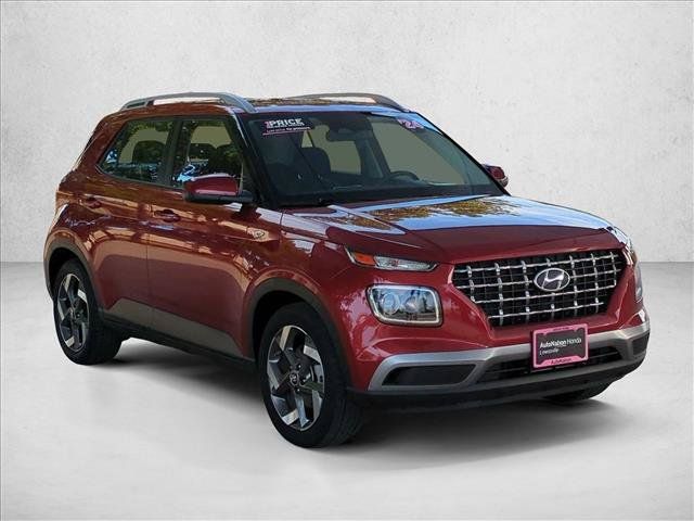Used 2024 Hyundai Venue SEL FWD image 3