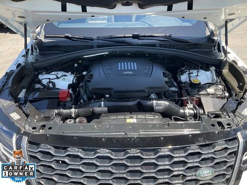 Used 2018 Land Rover Range Rover Velar R-Dynamic SE AWD/4WD image 11