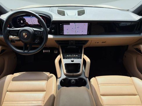 Certified 2024 Porsche Cayenne S AWD/4WD image 16