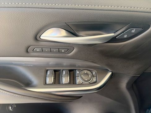 Used 2025 Cadillac XT4 Premium Luxury AWD/4WD image 24