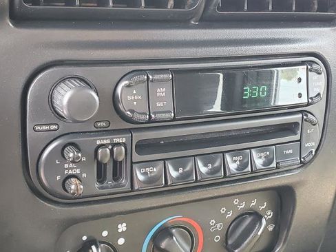 Used 2004 Jeep Wrangler Sport image 9