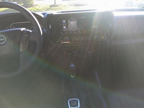 Used 2026 Nissan Frontier SV w/ SV Convenience Package image 30