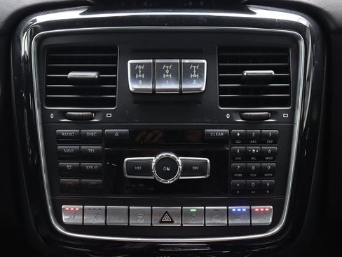 Used 2016 Mercedes-Benz G 63 AMG 4MATIC image 28