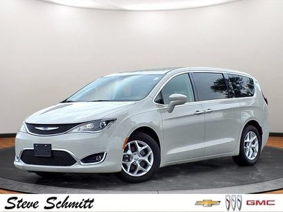 Used 2020 Chrysler Pacifica Touring w/ Tire & Wheel Group