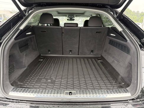 Certified 2023 Audi Q8 Premium Plus w/ Premium Plus Package AWD/4WD image 9