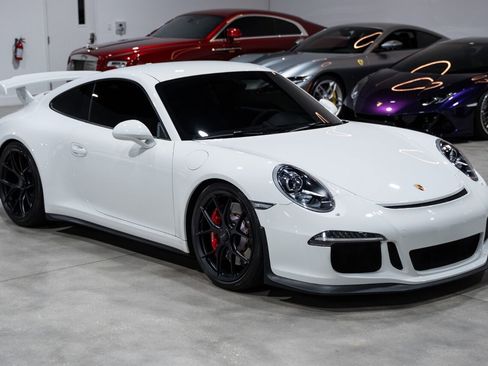 Used 2014 Porsche 911 GT3 RWD image 8