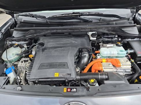 Used 2018 Kia Niro EX Premium FWD image 30