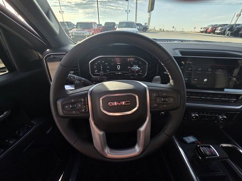 Used 2025 GMC Sierra 1500 SLT w/ SLT Premium Package image 14