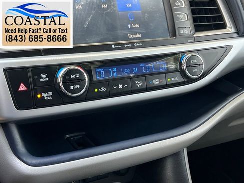 Used 2017 Toyota Highlander XLE FWD image 44