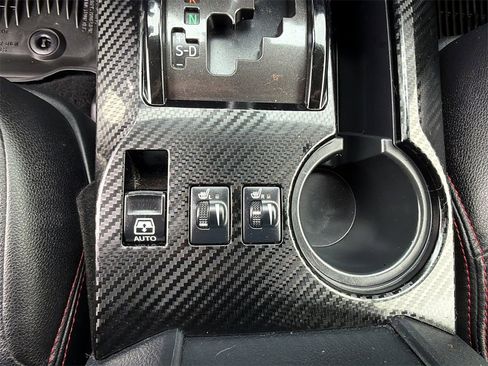 Used 2018 Toyota 4Runner TRD Off-Road Premium image 23