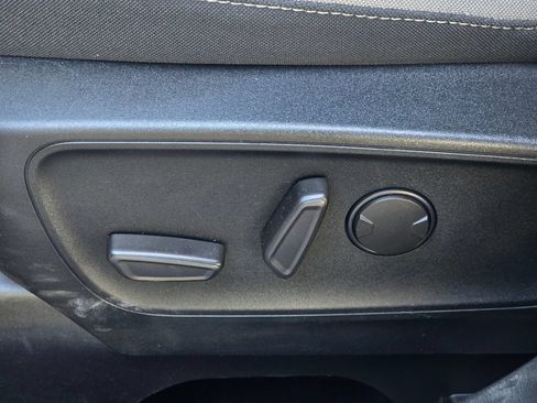 Used 2020 Ford Escape SE AWD/4WD image 23